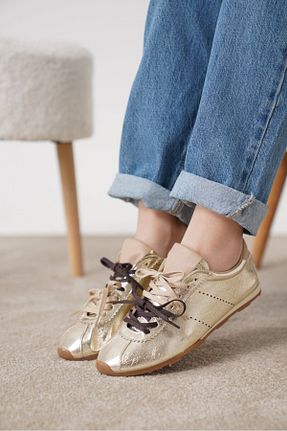 کفش اسنیکر طلائی زنانه چرم اصل luuq shoes - کد 924262360