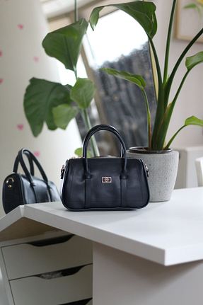 کیف دوشی سرمه ای زنانه چرم مصنوعی Moom Bag - کد 924625816