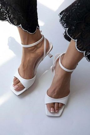 کفش پاشنه بلند کلاسیک سفید زنانه چرم مصنوعی KOCAMANLAR - کد 925828966