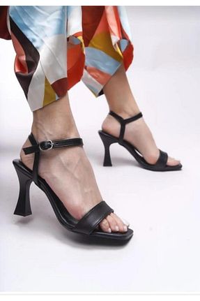 کفش پاشنه بلند کلاسیک مشکی زنانه نخ YOL YILDIZI - کد 925793377