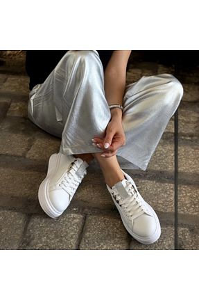 کفش اسنیکر سفید زنانه بند دار Jarrox - کد 906122104