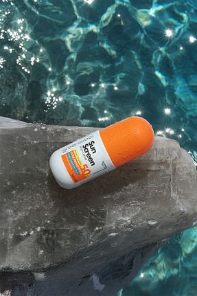 کرم ضد آفتاب بدن SPF 50 + Green Label - کد 838517905