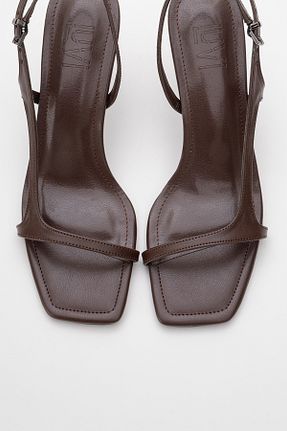 کفش پاشنه بلند کلاسیک قهوه ای زنانه چرم مصنوعی luvishoes - کد 926223829
