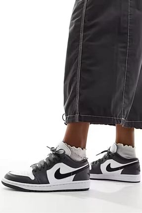کفش اسنیکر سفید زنانه بند دار Nike - کد 926175581