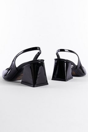 کفش پاشنه بلند کلاسیک مشکی زنانه چرم مصنوعی Capone Outfitters - کد 807182806
