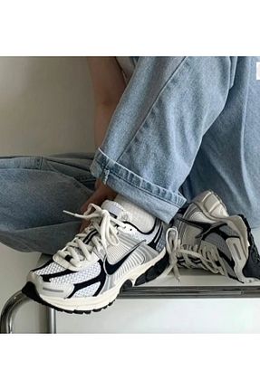کفش پیاده روی طوسی زنانه پارچه ای Nike - کد 929585424