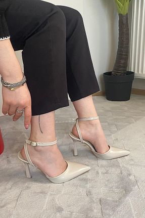 کفش پاشنه بلند کلاسیک بژ زنانه چرم مصنوعی Preshley - کد 905100892