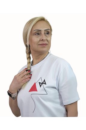 تیشرت سفید زنانه Loose tadgu - کد 929198527