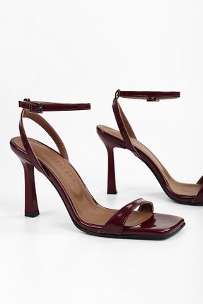 کفش پاشنه بلند کلاسیک زرشکی زنانه چرم مصنوعی Shoeberry - کد 926921974