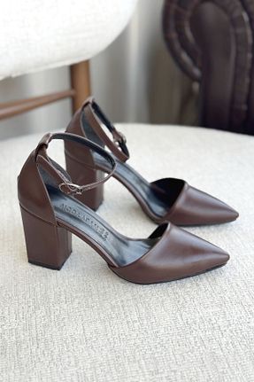 کفش پاشنه بلند کلاسیک قهوه ای زنانه چرم GOFFSHOES - کد 929477899