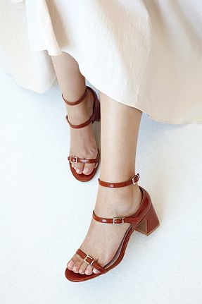 کفش پاشنه بلند کلاسیک قهوه ای زنانه چرم مصنوعی POLKA STORE - کد 930990563