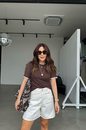 تیشرت قهوه ای زنانه رگولار Özge Özgenç - کد 929583814