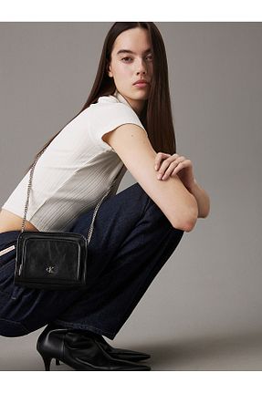 کیف دوشی مشکی زنانه چرم مصنوعی Calvin Klein - کد 930046749
