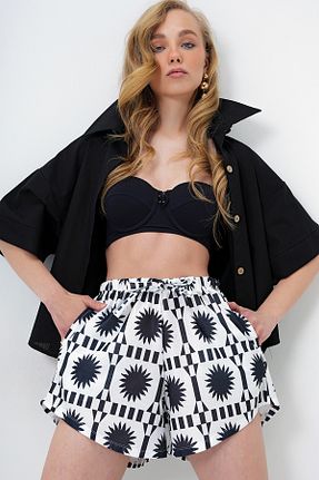 شلوارک و برمودا مشکی زنانه Straight Trend Alaçatı Stili - کد 930998026