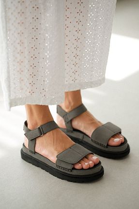 صندل طوسی زنانه پاشنه تخت selinshoes - کد 930785663