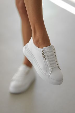 کفش اسنیکر سفید زنانه بند دار selinshoes - کد 930935511