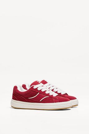کفش اسنیکر قرمز زنانه بند دار Bershka - کد 931198287