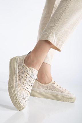 کفش اسنیکر بژ زنانه بند دار SUİNS SHOES - کد 931440439