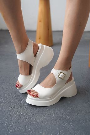 صندل سفید زنانه پاشنه تخت GOFFSHOES - کد 923754637