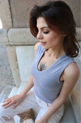 تیشرت طوسی زنانه رگولار MLSS FASHİON - کد 932620930