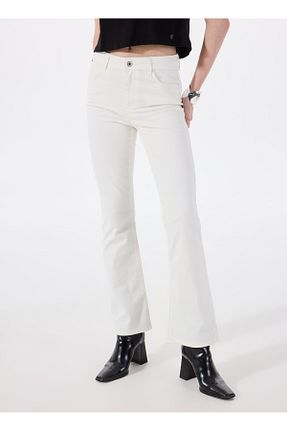 شلوار جین سفید زنانه پاچه ساده Mustang - کد 932068764