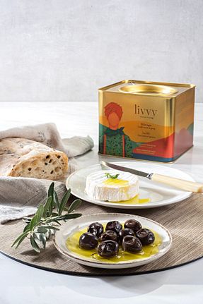 زیتون سیاه Livvy Premium Foods - کد 372092912