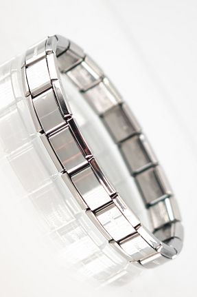 دستبند استیل (فولاد) طوسی زنانه استیل ضد زنگ shop - کد 928698026