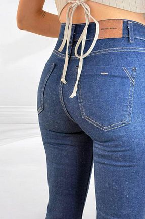 شلوار جین سرمه ای زنانه پاچه اسپانیولی LACARINO - کد 933060739