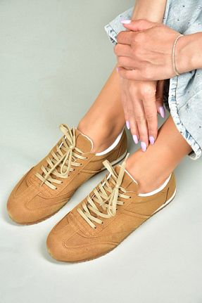 کفش اسنیکر قهوه ای زنانه بند دار Fox Shoes - کد 936953306