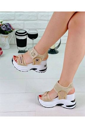 صندل بژ زنانه پاشنه پر nuaA - کد 934982510