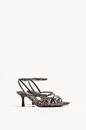 صندل رنگی زنانه پاشنه نازک Bershka - کد 935245808