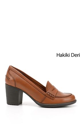 کفش پاشنه بلند کلاسیک قهوه ای زنانه چرم خالص GÖNDERİ(R) - کد 763223607