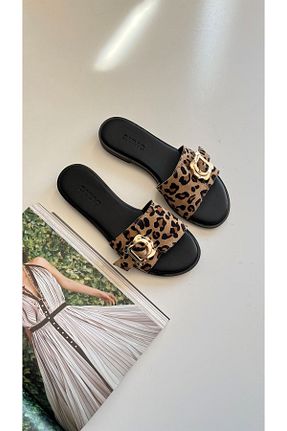 صندل قهوه ای زنانه پاشنه تخت Saracshoes - کد 938449243