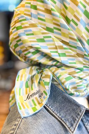 روسری رنگی کرپ Armine - کد 939541945