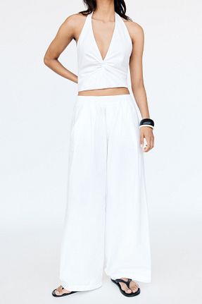 شلوار سفید زنانه پنبه ای Pull & Bear - کد 940218431