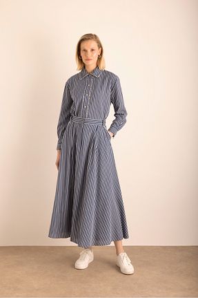 بلوز سرمه ای زنانه یقه پیراهنی Aker - کد 939745475
