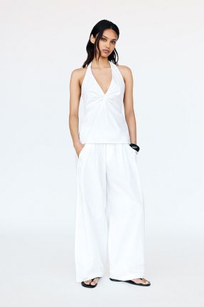 بلوز سفید زنانه ساده Pull & Bear - کد 940055221