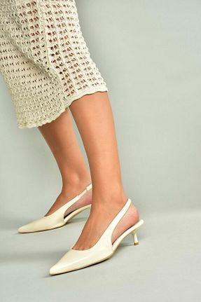 کفش پاشنه بلند کلاسیک بژ زنانه چرم لاکی Fox Shoes - کد 940257131