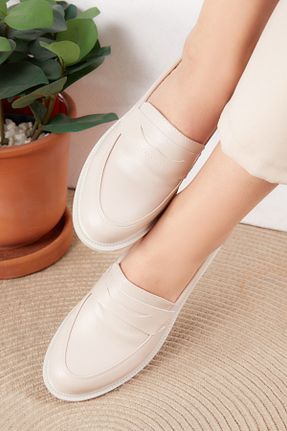 کفش کلاسیک بژ زنانه چرم لاکی TOFİSA - کد 883872472