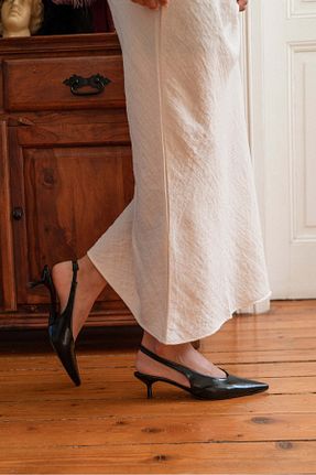 کفش پاشنه بلند کلاسیک مشکی زنانه چرم مصنوعی NİŞANTAŞI SHOES - کد 919997112