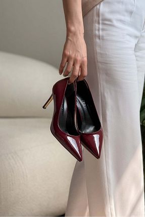 کفش پاشنه بلند کلاسیک زرشکی زنانه چرم مصنوعی NİŞANTAŞI SHOES - کد 386257586