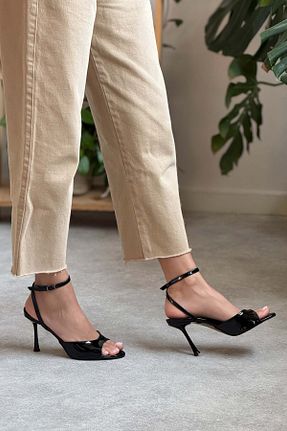 کفش پاشنه بلند کلاسیک مشکی زنانه چرم مصنوعی NİŞANTAŞI SHOES - کد 942946079