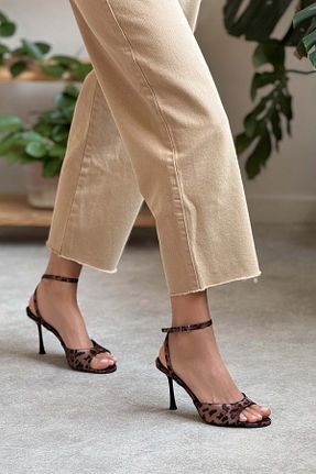 کفش پاشنه بلند کلاسیک رنگی زنانه چرم مصنوعی NİŞANTAŞI SHOES - کد 942946085