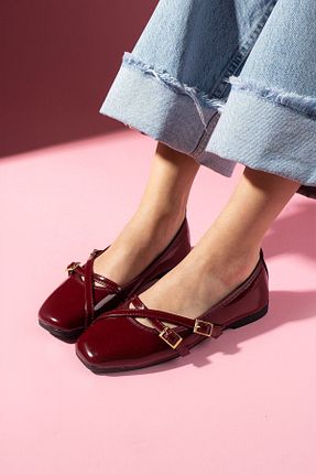 بابت زرشکی زنانه چرم لاکی FUGA MODA - کد 942559500