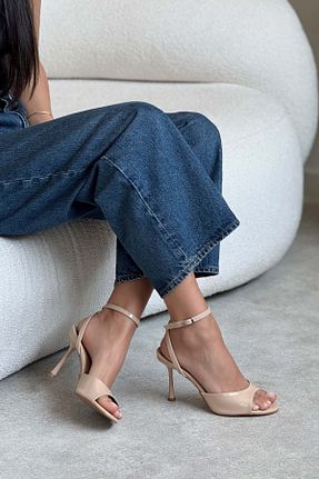 کفش پاشنه بلند کلاسیک بژ زنانه چرم مصنوعی NİŞANTAŞI SHOES - کد 942946086