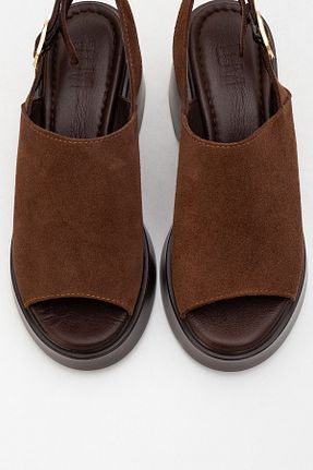 صندل قهوه ای زنانه پاشنه پر luvishoes - کد 946049659
