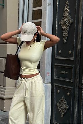 بلوز زرد زنانه ساده World Fashion Trends - کد 948036370