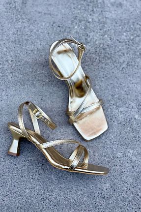 کفش پاشنه بلند کلاسیک طلائی زنانه چرم لاکی yezy shoes - کد 938136246