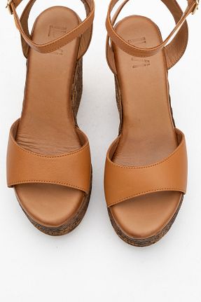 کفش پاشنه بلند پر قهوه ای زنانه پاشنه بلند (10 سانتی متر و بالاتر) luvishoes - کد 950844569