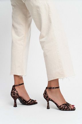 کفش پاشنه بلند کلاسیک رنگی زنانه چرم مصنوعی NİŞANTAŞI SHOES - کد 952304884